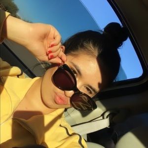 Meet your Posher, Mayra